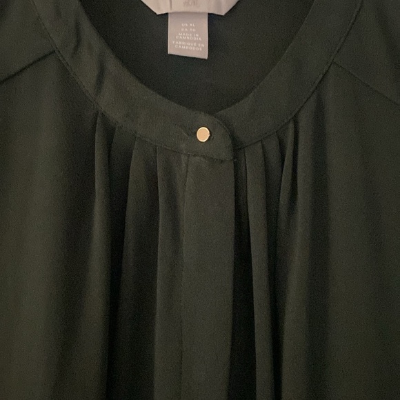 H&M dark green blouse, size x-large - Picture 3 of 4